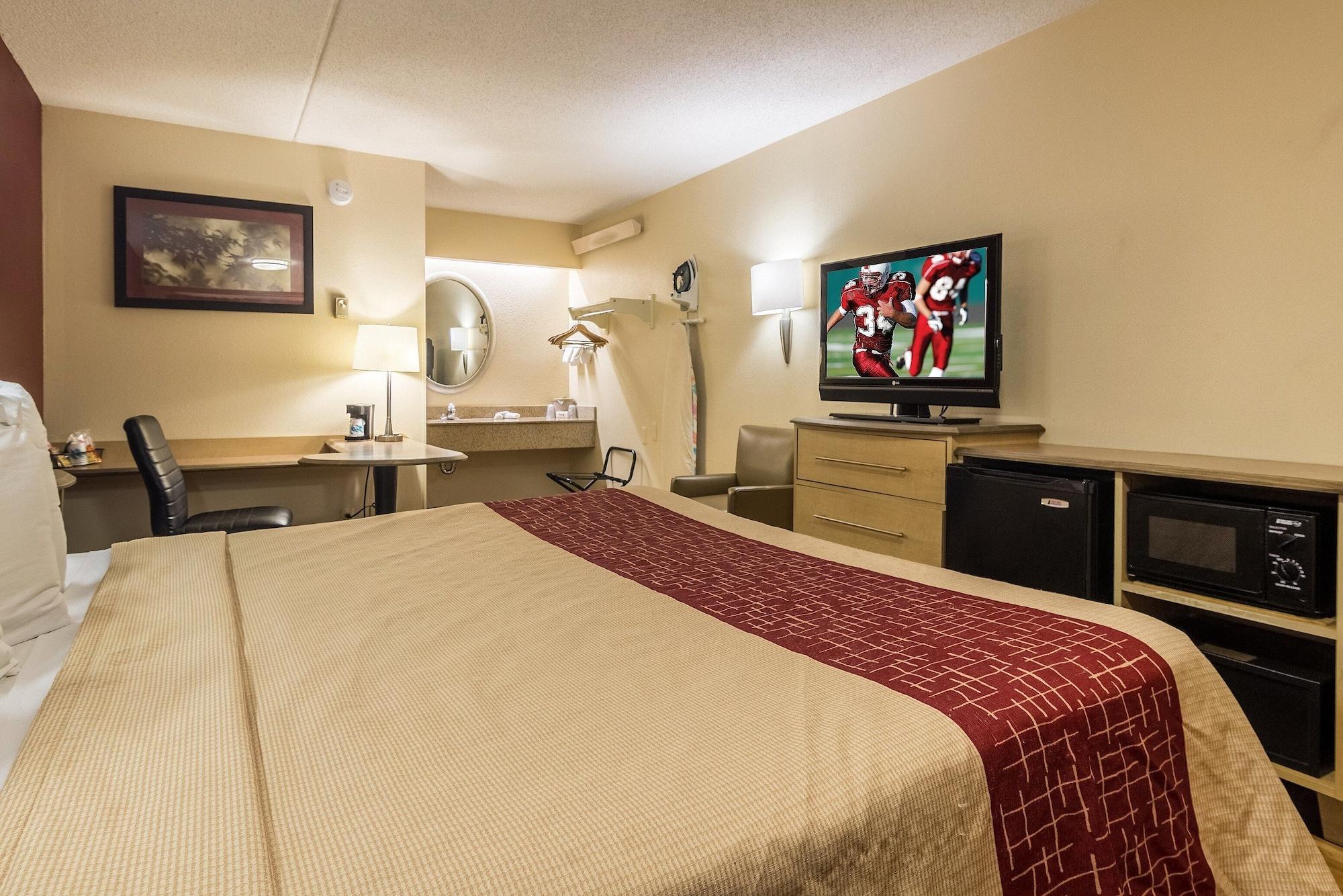 Red Roof Inn Detroit Metro Airport - Белвил Екстериор снимка