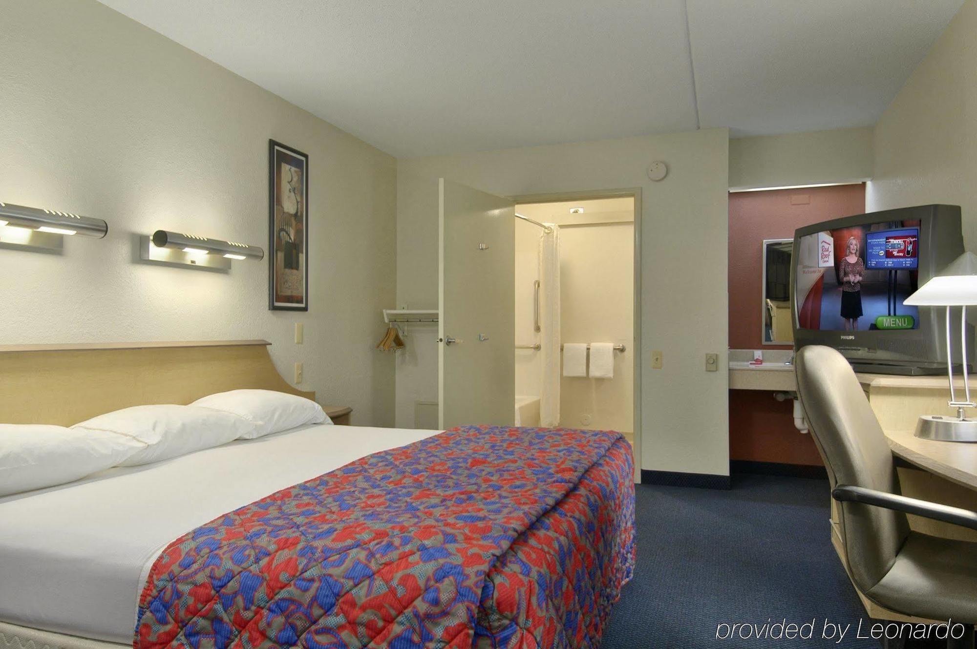 Red Roof Inn Detroit Metro Airport - Белвил Екстериор снимка
