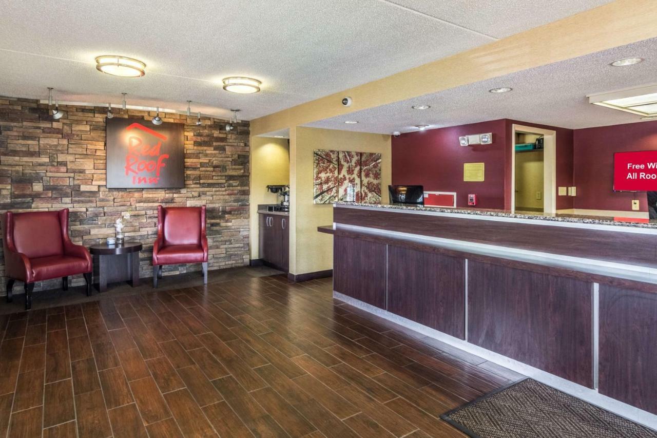 Red Roof Inn Detroit Metro Airport - Белвил Екстериор снимка